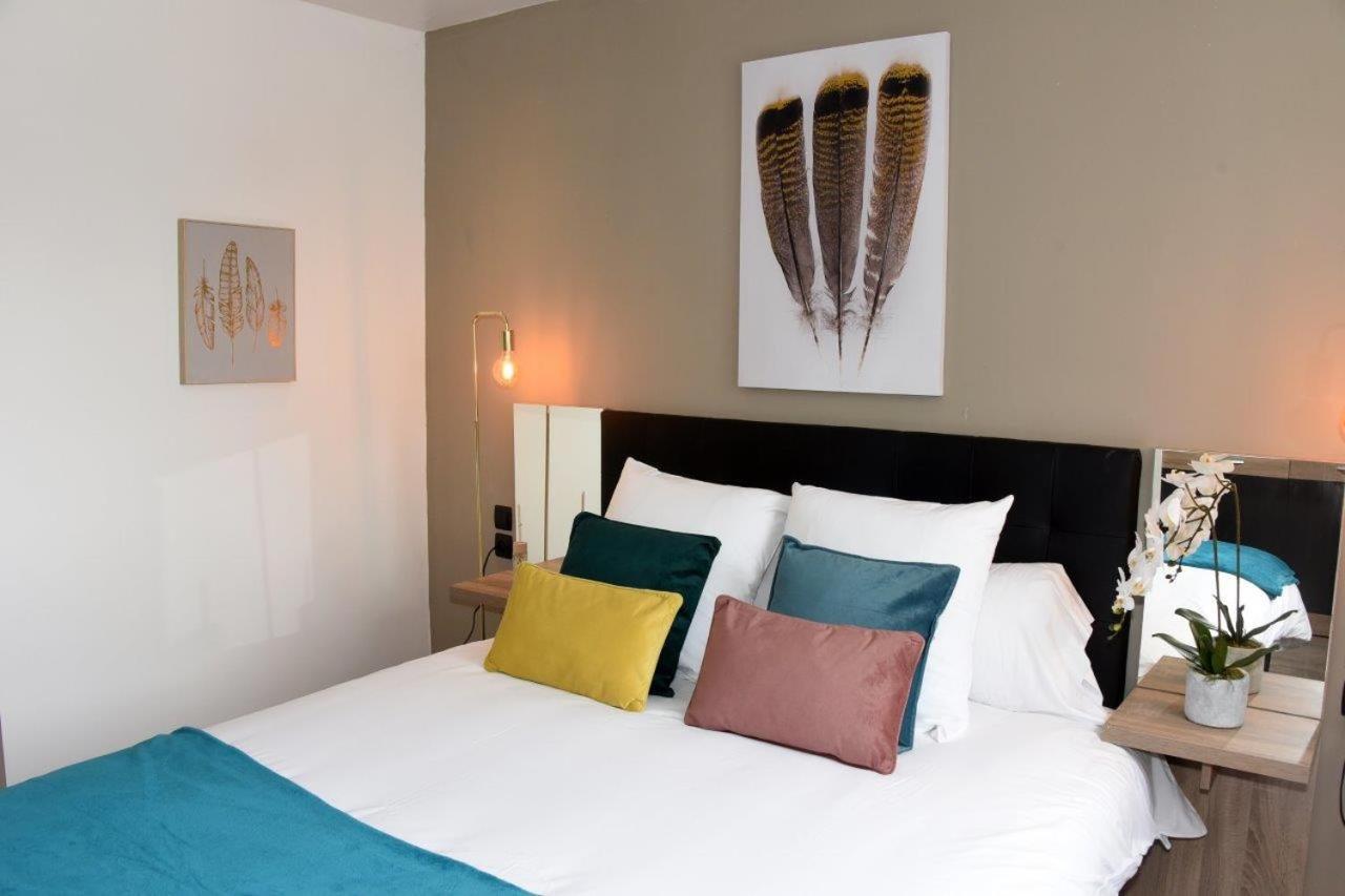 Double Room,920437390:JPEG